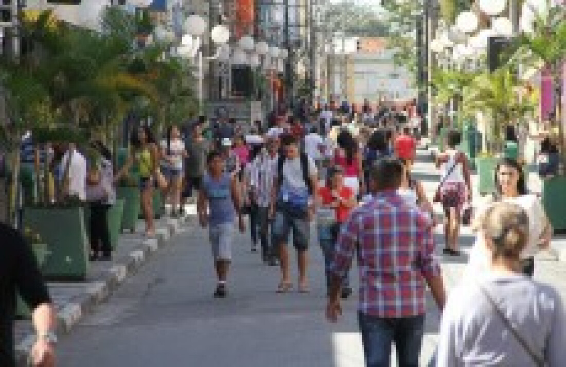Compras na véspera do Dia dos Pais movimentam comércio da região