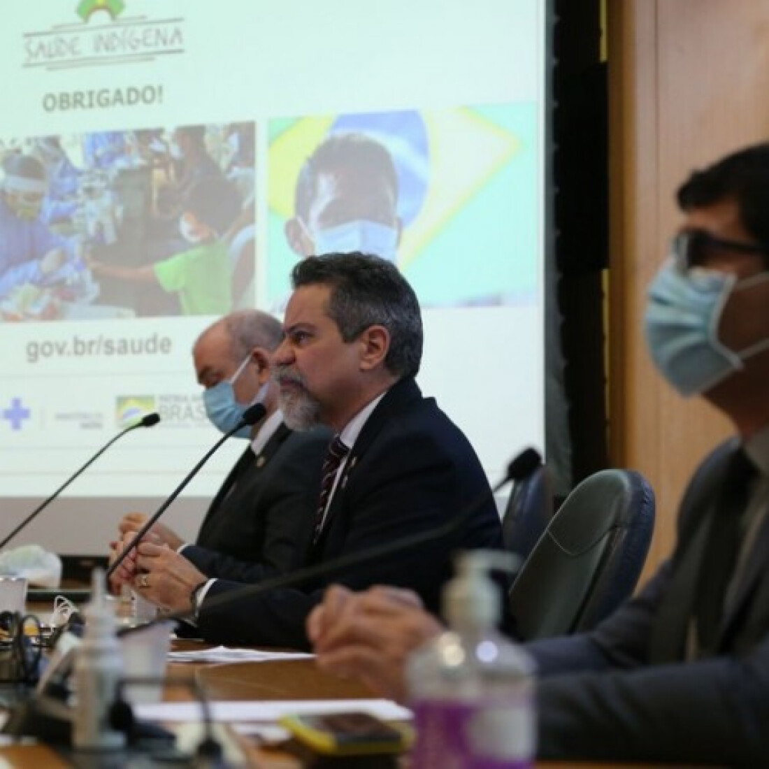 Covid-19: Brasil registra 421.604 casos de covid-19 durante a semana