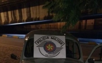 Fusca é recuperado pela polícia: