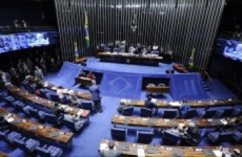 Senado aprova PEC do Teto dos Gastos