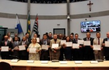 Eleitos são diplomados