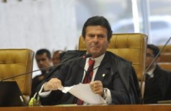 Fux suspende a tramitação das medidas anticorrupção
