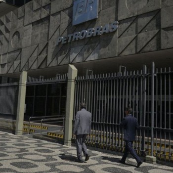 Petrobras analisa em abril indicação de Joaquim Luna à presidência