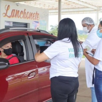 Segunda dose será aplicada hoje por meio do drive-thru