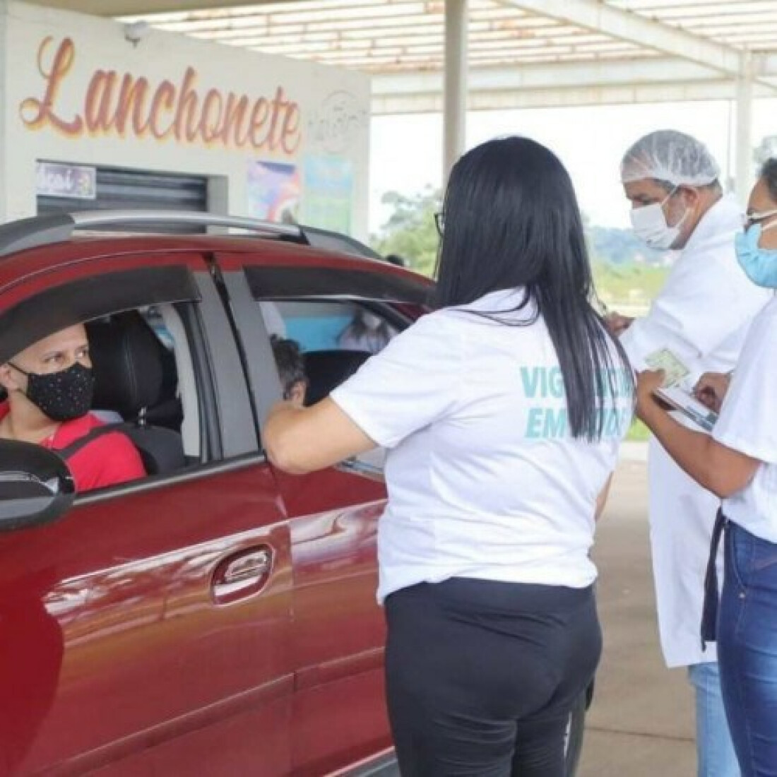 Segunda dose será aplicada hoje por meio do drive-thru