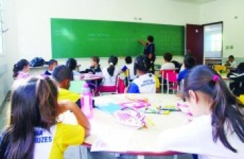 Jornada ampliada causa incertezas em professores