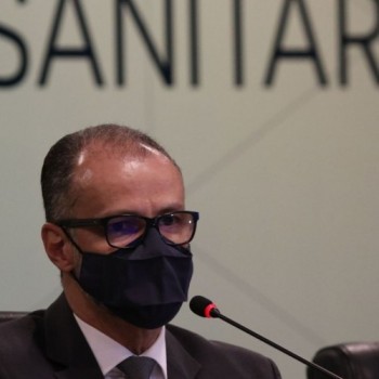 Anvisa pede a Bolsonaro que sancione Medida Provisória das Vacinas