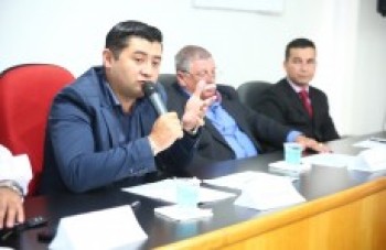 Ashiuchi conclui lista com todos os seus 18 secretários