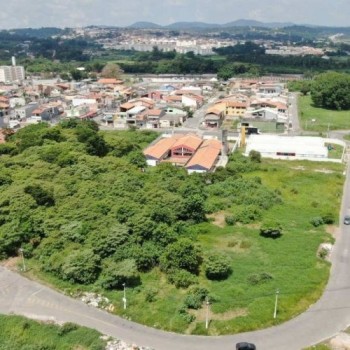 Suzano pede ao Estado a construção de escola para 800 alunos no Quaresmeira