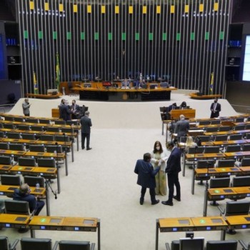 Câmara aprova MP que aumenta limite de crédito consignado