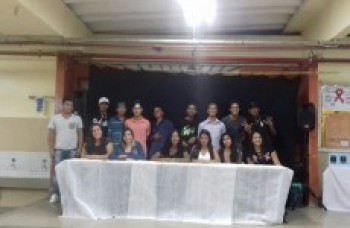 Alunos da E. E. Lucinda Bastos lançam livro de poesia e acrósticos