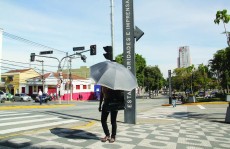 Verão começa com calor e chuvas