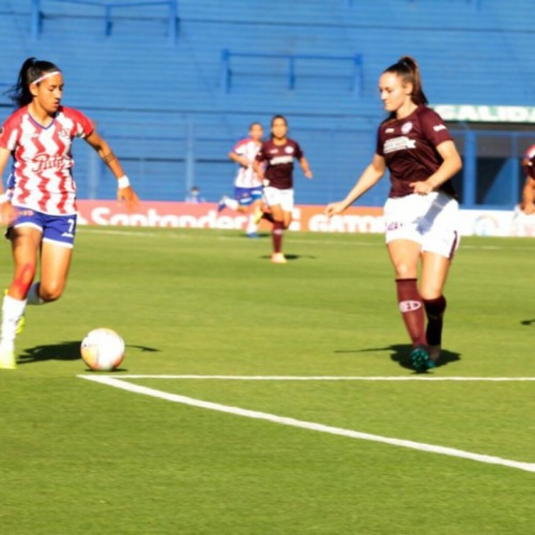 Paraguaias goleiam Ferroviária em estreia na Libertadores Feminina
