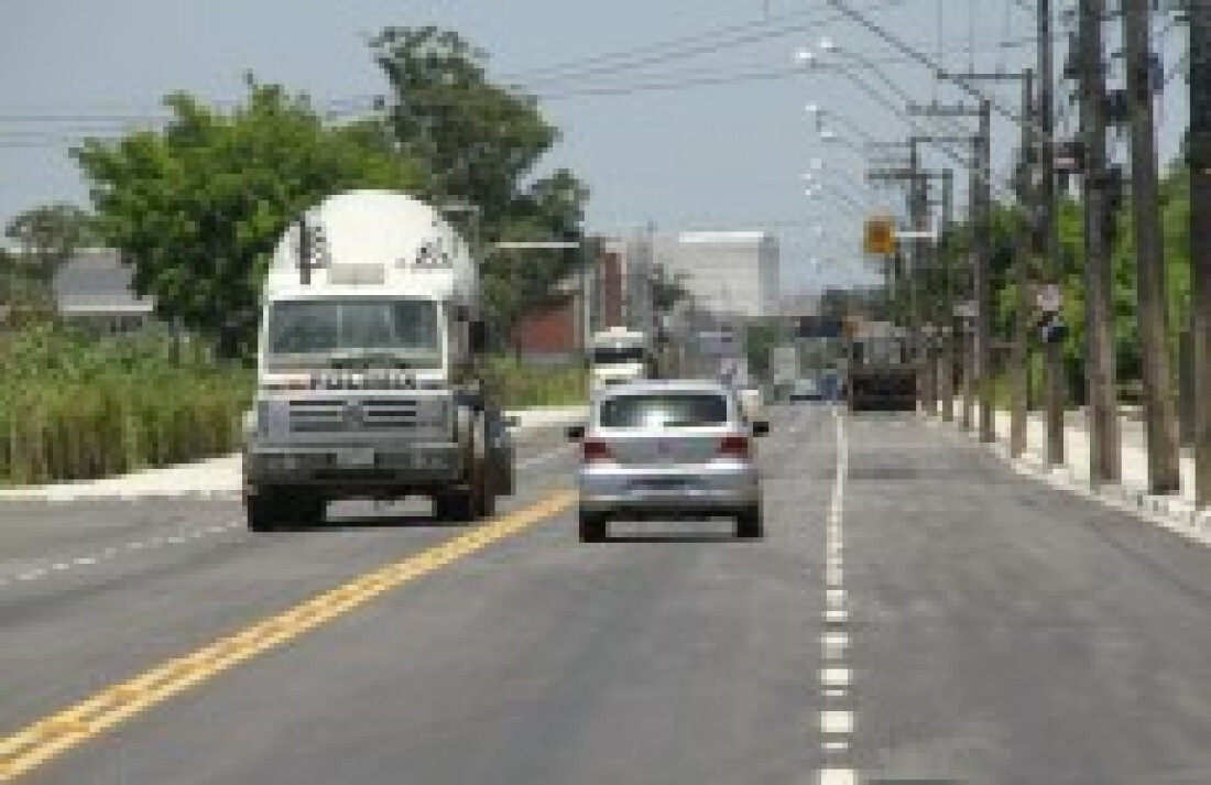 Movimento é intenso no 1º dia útil no Corredor