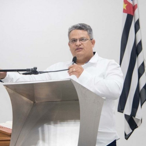 Lei municipal torna o uso de máscaras e gel obrigatórios