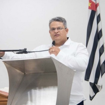 Lei municipal torna o uso de máscaras e gel obrigatórios