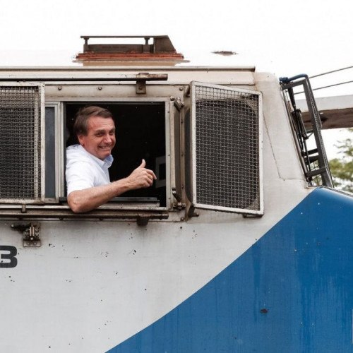 Bolsonaro participa de inauguração de trecho da Ferrovia Norte-Sul