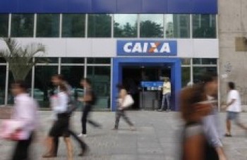 Mais de 900 mil pessoas podem sacar abono do PIS
