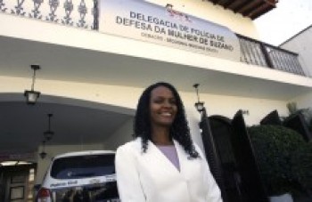 Delegada usa cautela para atender vítimas