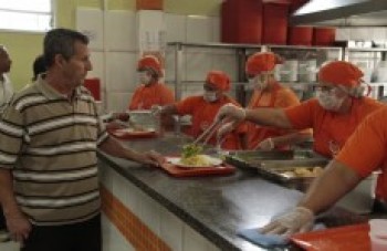 Bom Prato oferecerá almoço de Ano-Novo