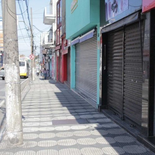Comerciantes apelam por flexibilizações para funcionar