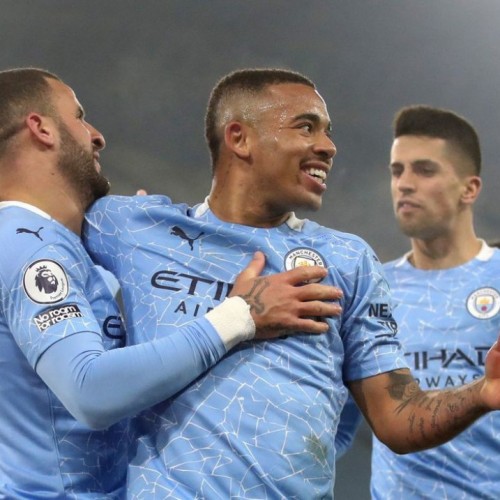 Gabriel Jesus brilha e Manchester City vence no Inglês