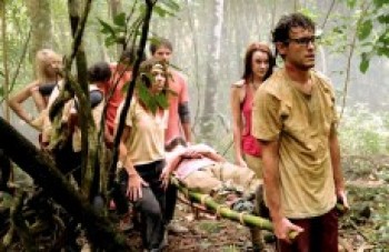Record investe em aventura