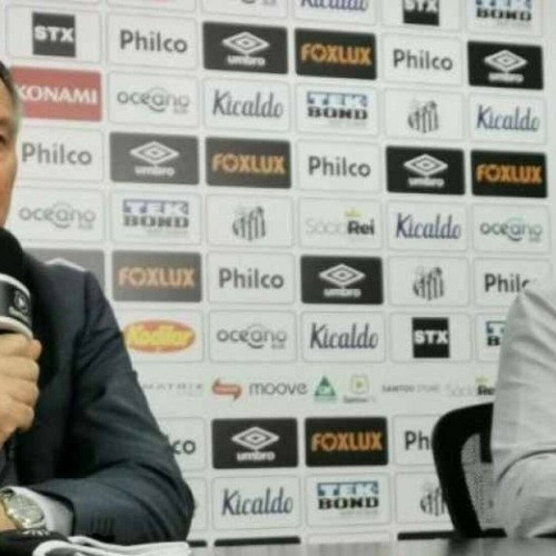 Ariel Holan promete Peixe mais ofensivo e maior atenção à base