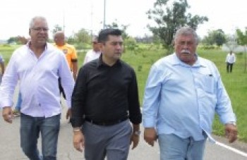 Ashiuchi acompanha os serviços no Max Feffer