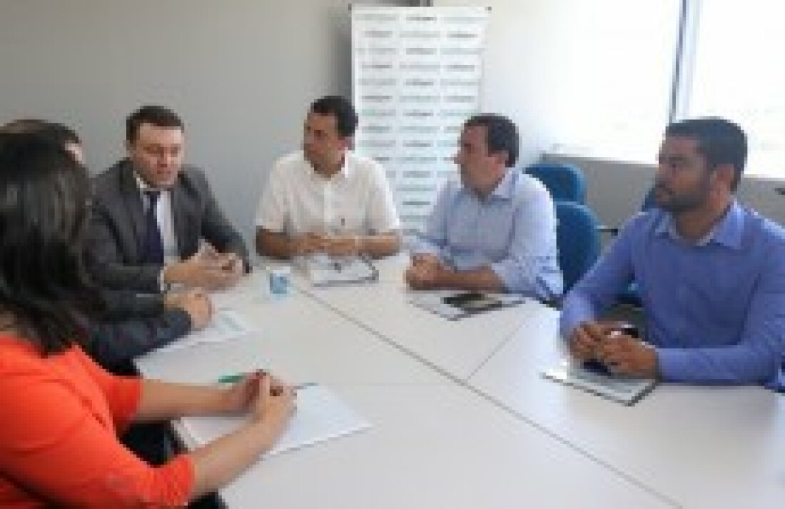 Prefeitos escolhem Adriano Leite para a presidência do Condemat