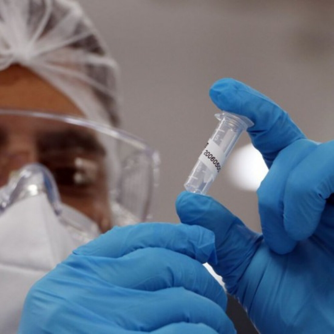 Covid-19: mortes somam mais de 255 mil e casos, quase 10,6 milhões
