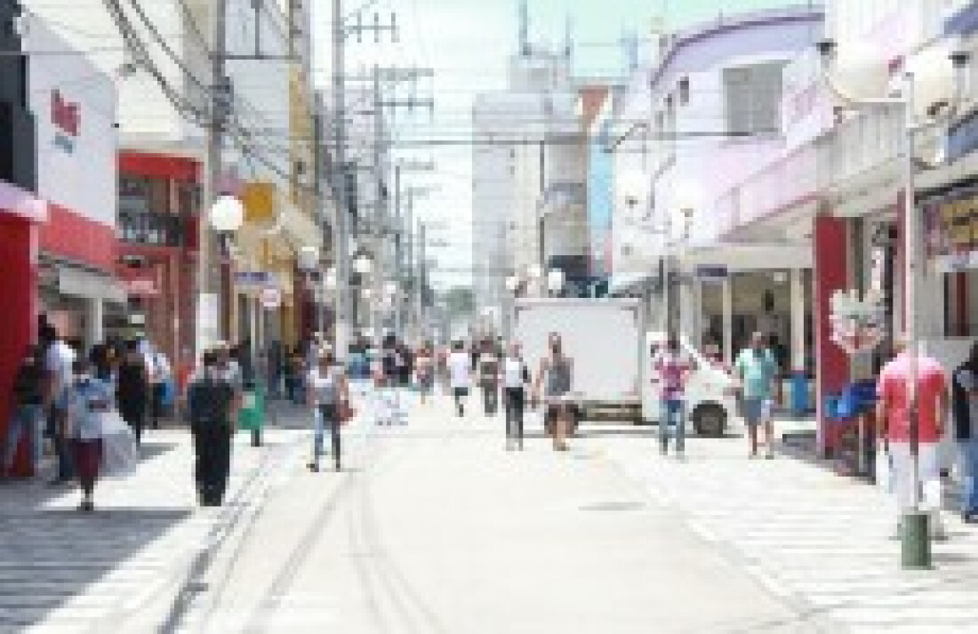Fase laranja começa na região e desagrada setor comercial