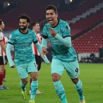 Roberto Firmino ajuda Liverpool a encerrar sequência de derrotas
