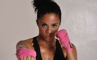 Danila Ramos fará estreia no boxe profissional no dia 20