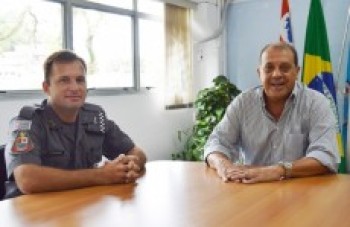 Capitão visita prefeito em Arujá: