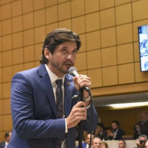 Prado nega ter agido em transferência de preso