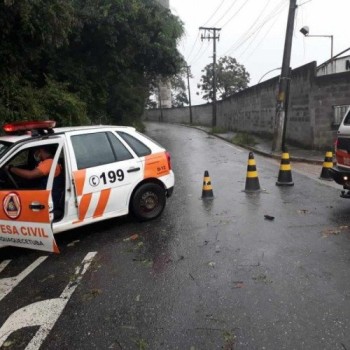 Chuva forte castiga Itaquá