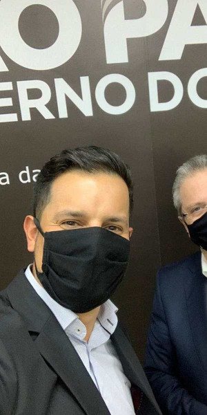 Vereador protocola pedido para vacinar professores