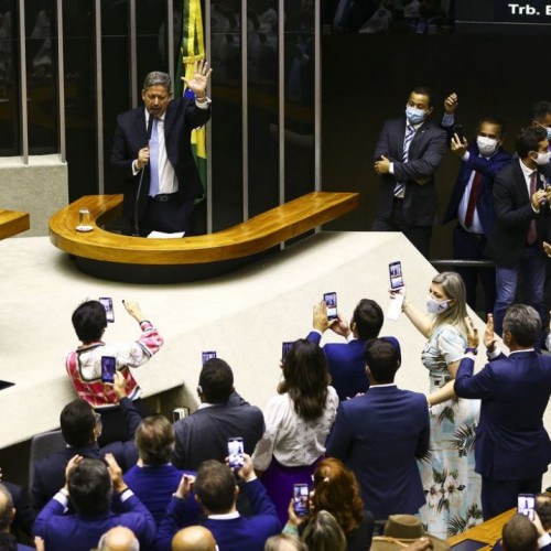 Sem acordo, Lira cria comissão especial para discutir PEC da imunidade