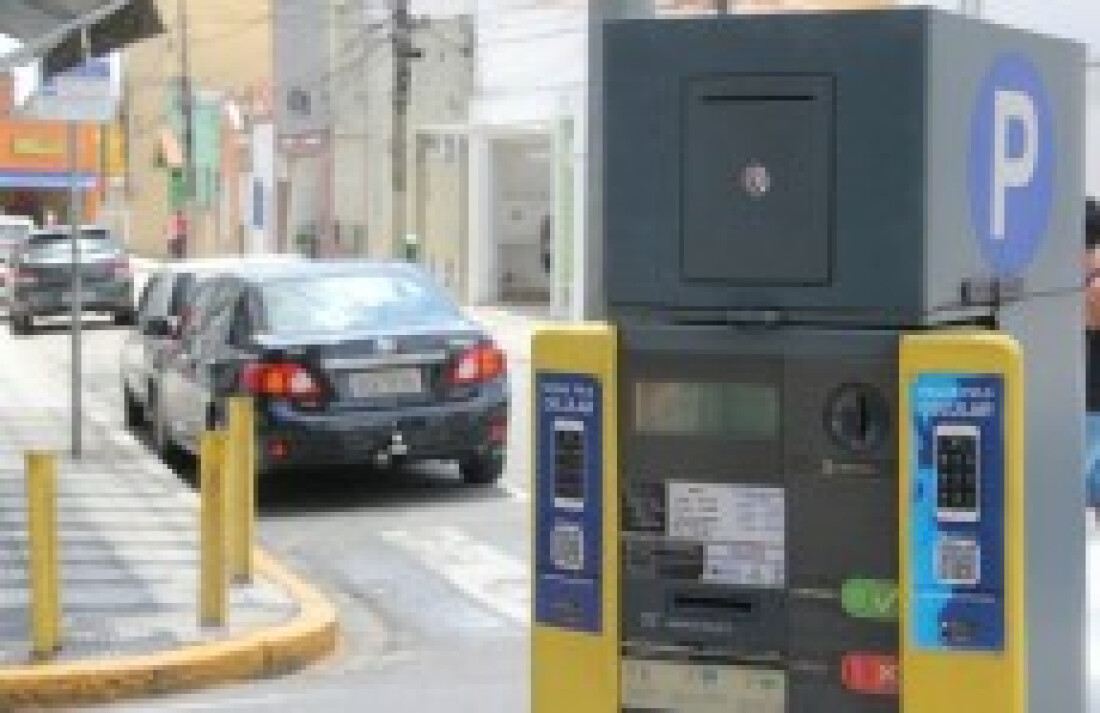 Zona Azul de Mogi arrecada R$ 196 mil só com autuações