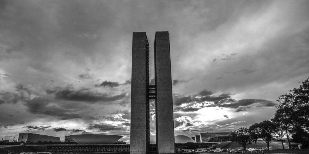Câmara aprova pensão especial para filhos de vítimas de feminicídio
