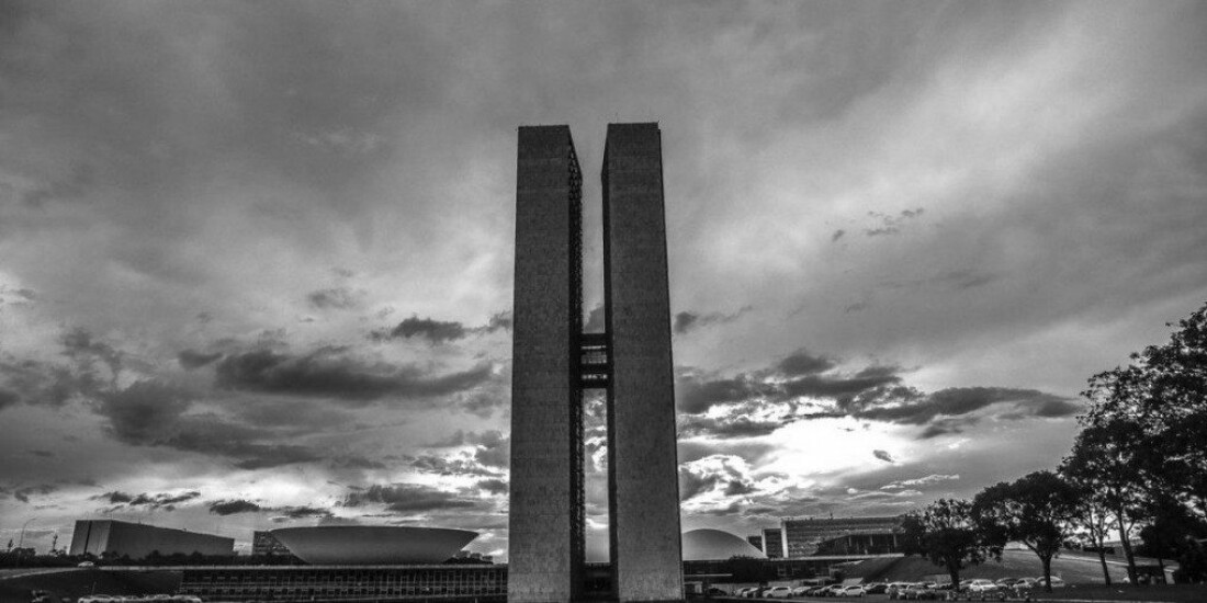 Câmara aprova pensão especial para filhos de vítimas de feminicídio