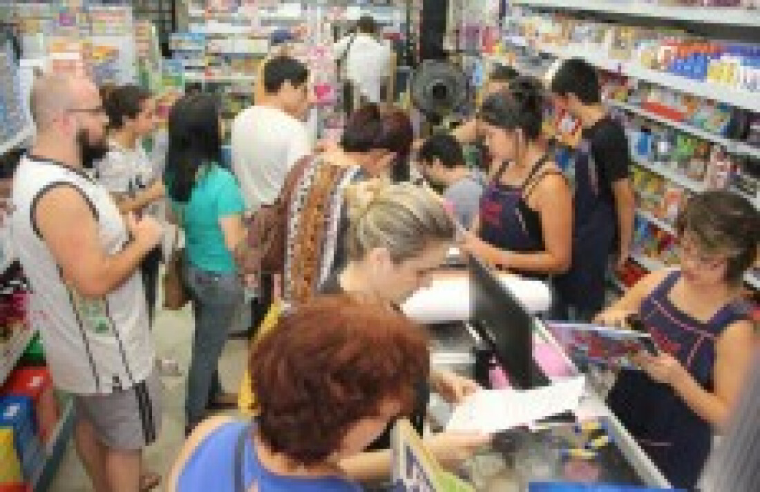 Diferença de preço de material escolar pode chegar até 400%