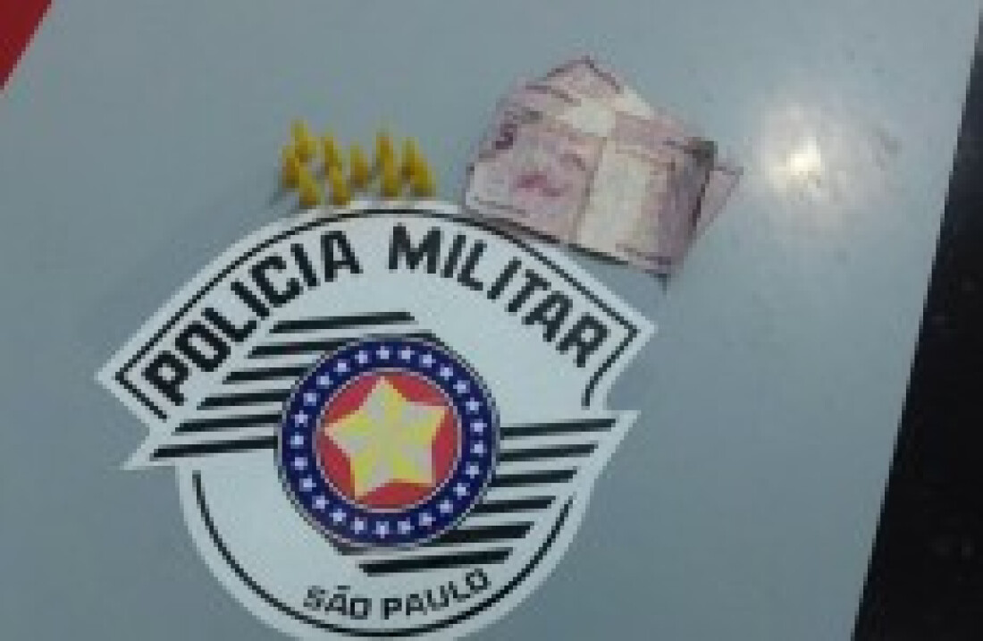 Drogas são apreendidas em Jundiapeba