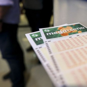 Mega-Sena acumula e prêmio vai para R$ 50 milhões