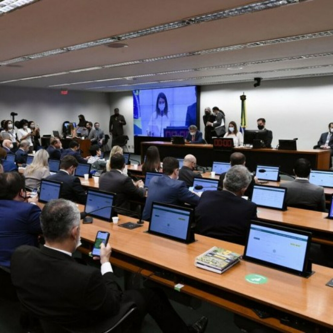 Bancadas terão R$ 241,4 milhões para emendas impositivas em 2021