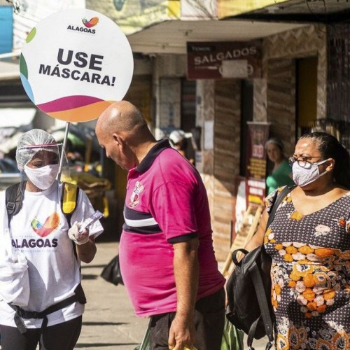 Brasil registra 1.428 novas mortes por covid-19