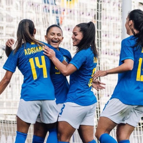 Seleção feminina supera Canadá em despedida de torneio nos EUA