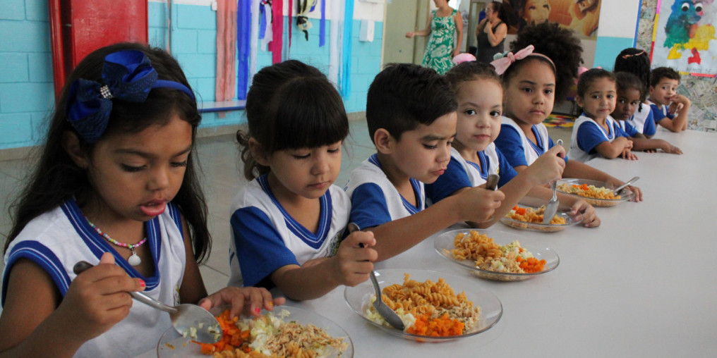 Agricultura familiar chega as escolas municipais