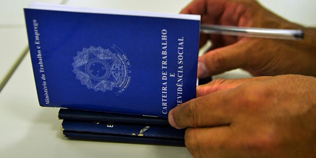 Caged: Brasil abre 83,3 mil vagas com carteira assinada em janeiro